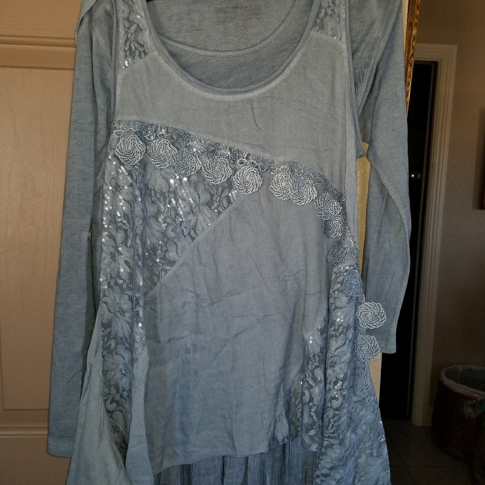 Ladies tunic blue tone almost denim in color